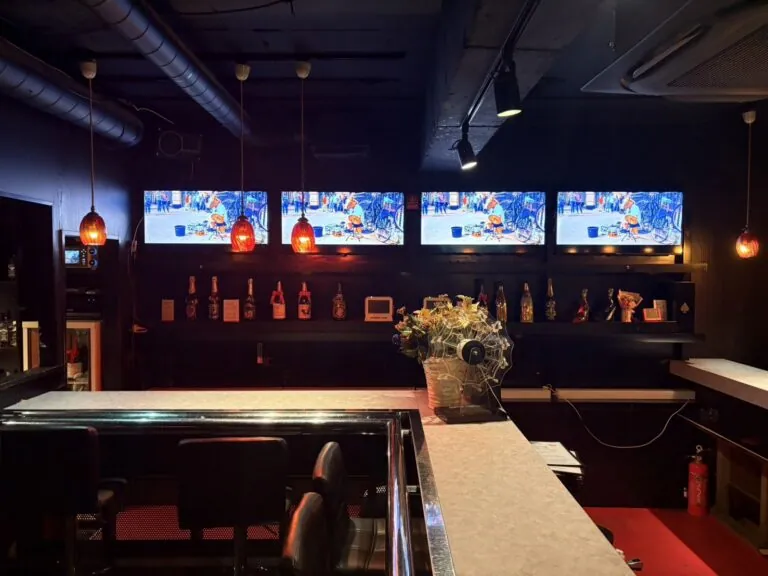 ノムノムの店内