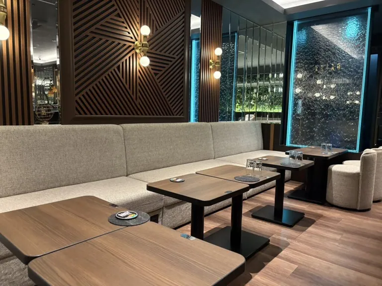 水道橋　デイジーの店内