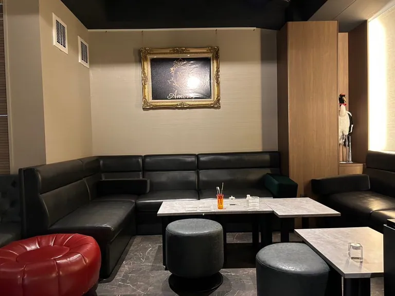 アムールの店内
