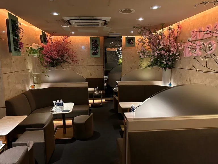 バカラの店内