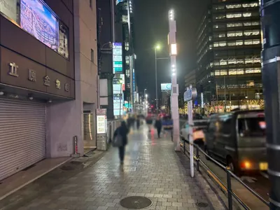 イレブンナインへの道順 3／4：渡ったら右折します。