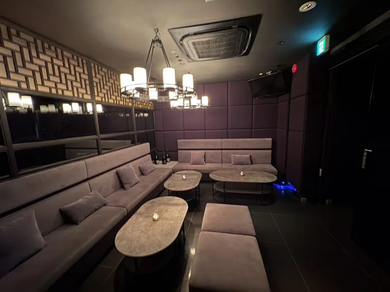 赤坂ラウンジの店内
