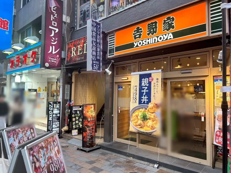 ダブルアールの店内