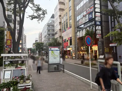 エルミネへの道順 6／7：階段を下りたら直進します。