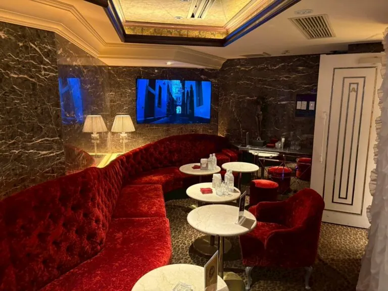 ザ・スイートの店内