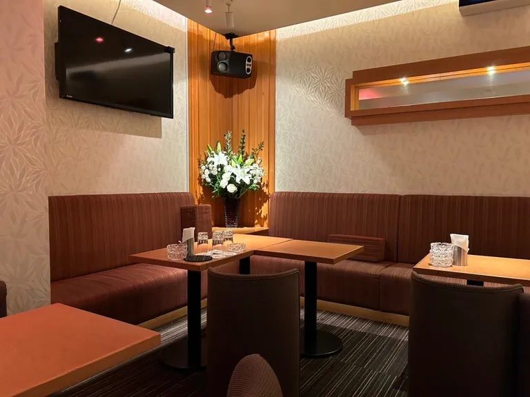 バジルの店内