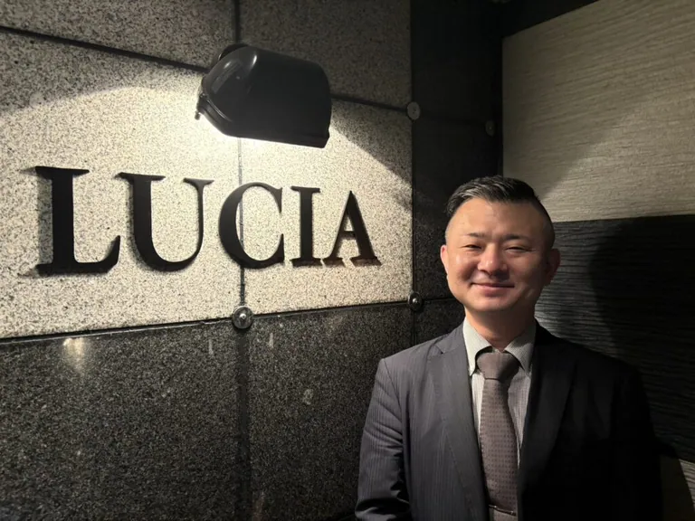 練馬　ルシアの店内