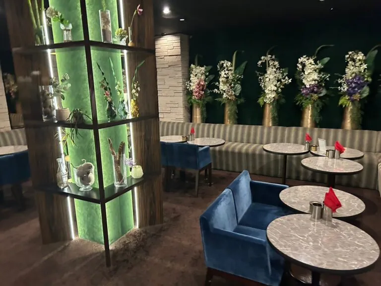 中目黒 ラヴィエの店内
