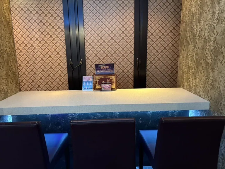 レゼル (Girl’s Bar Rezel)の店内