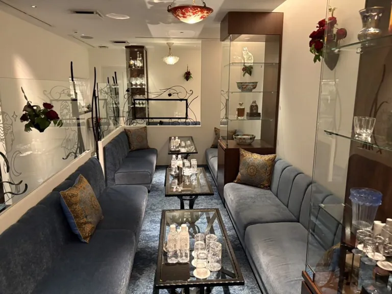 メニルの店内