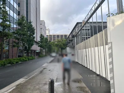 アマンへの道順 4／10：直進します。