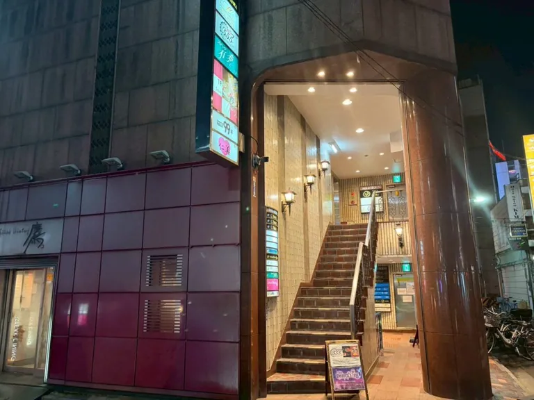 エムズ （SNACK M’s）の店内