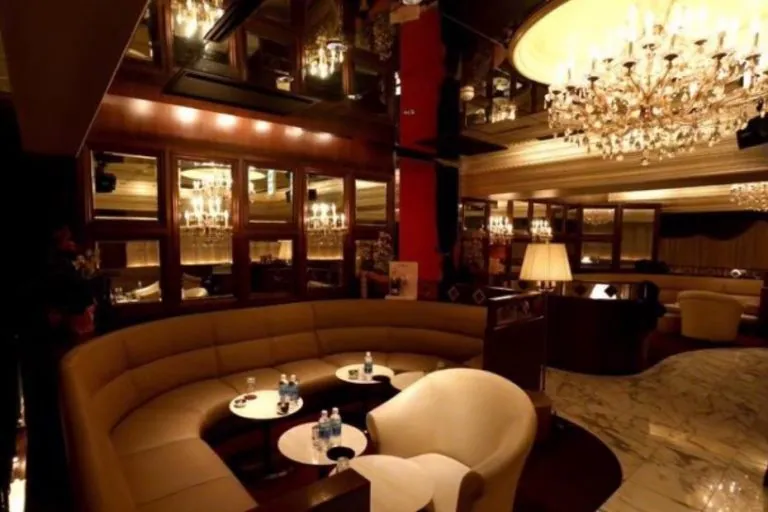 キングダムクイーンの店内