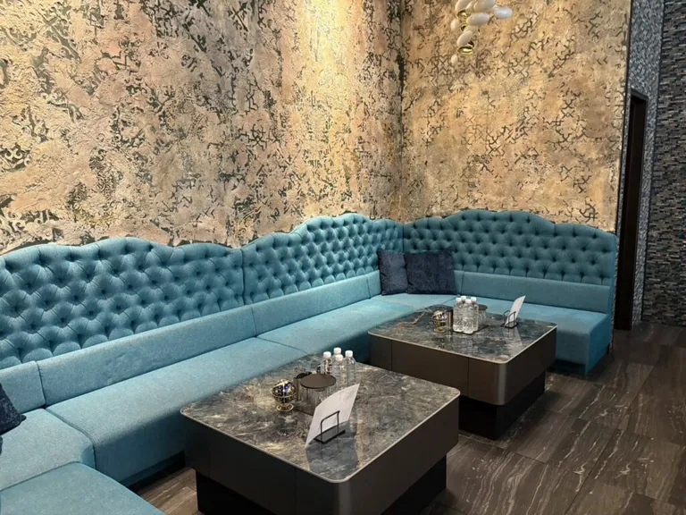 レインの店内