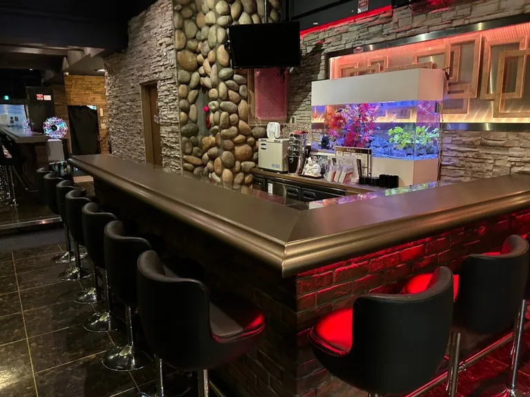 バズール （Girl’s bar lounge BZUL）の店内