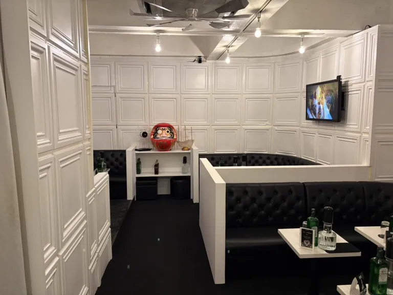 へのへのもへじの店内