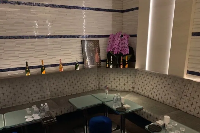 バレーヌの店内