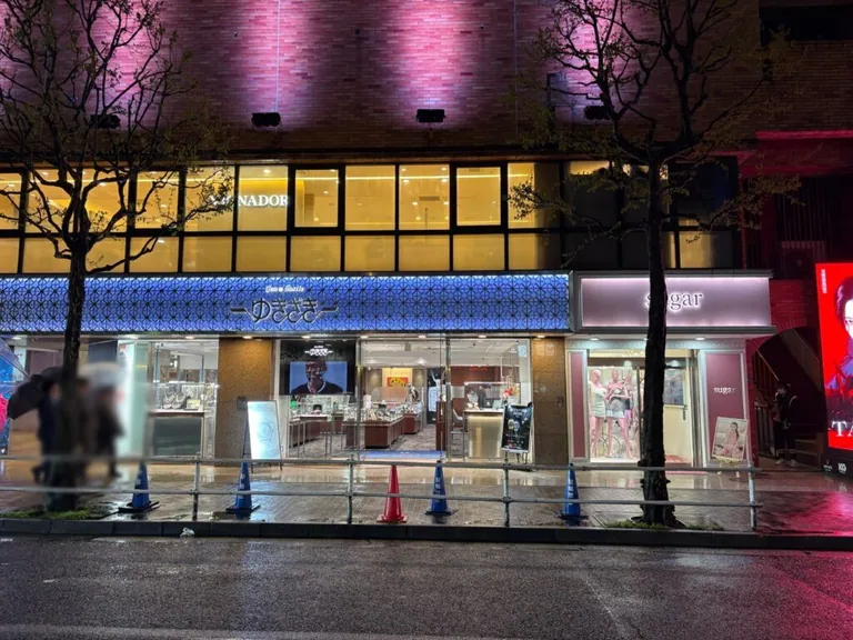 ポセイドンの店内