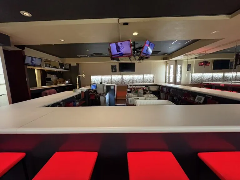 ローズの店内