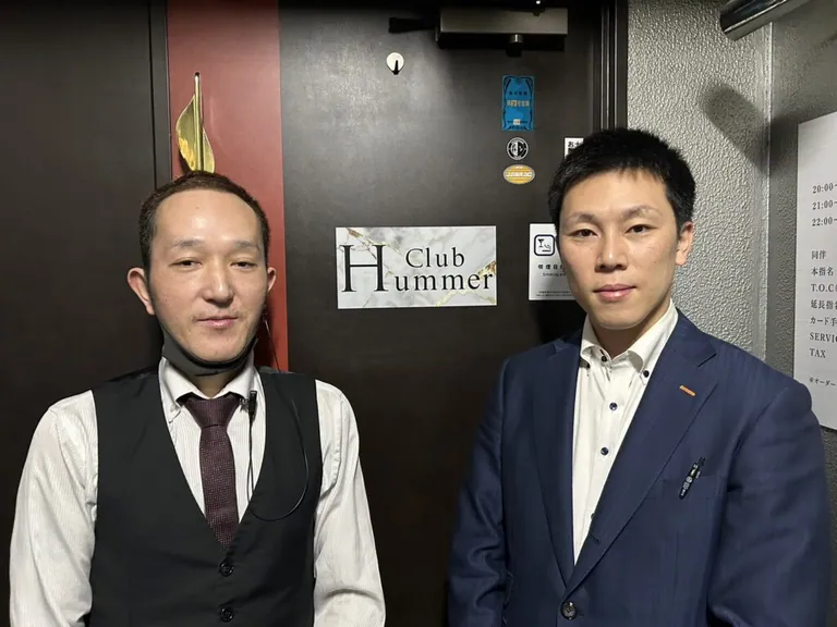 ハマーの店内