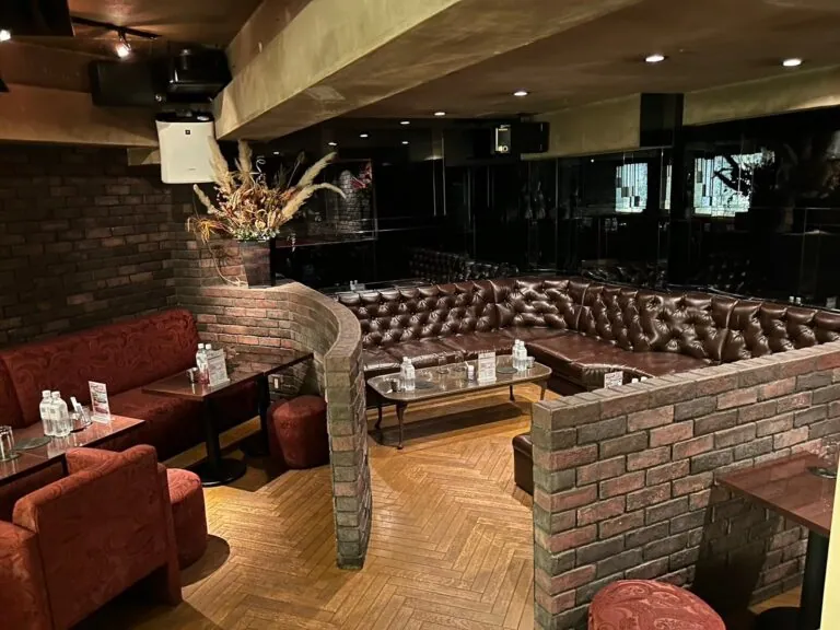 アネラ (ANELA)/旧ソムニオの店内