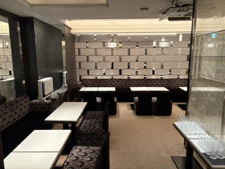 パピヨンの店内
