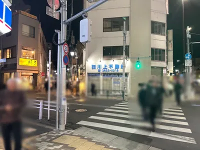新小岩　シェリスへの道順 5／8：渡ったら右手の横断歩道を渡ります。