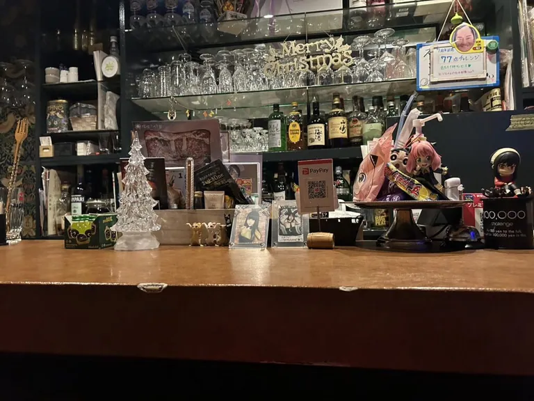 ワイズワイスの店内