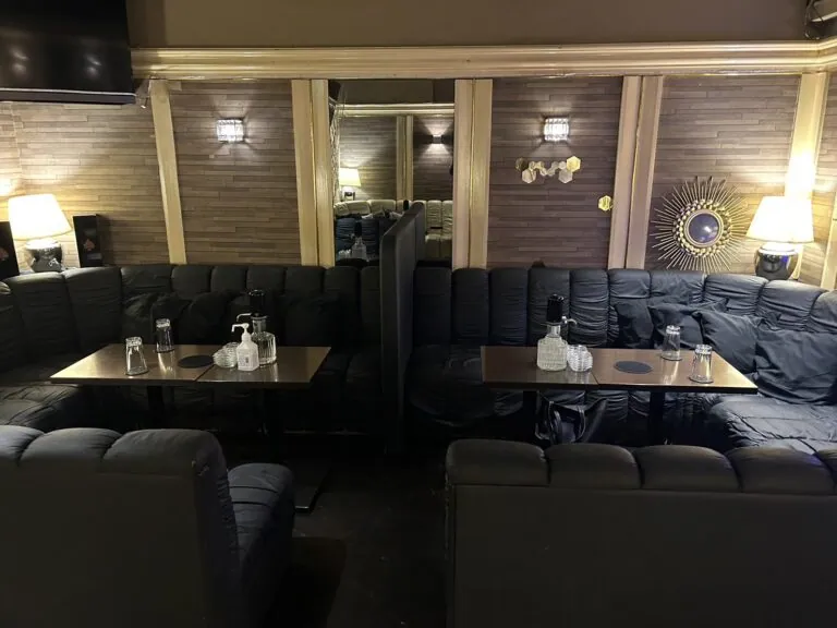 吉祥寺 スイートの店内