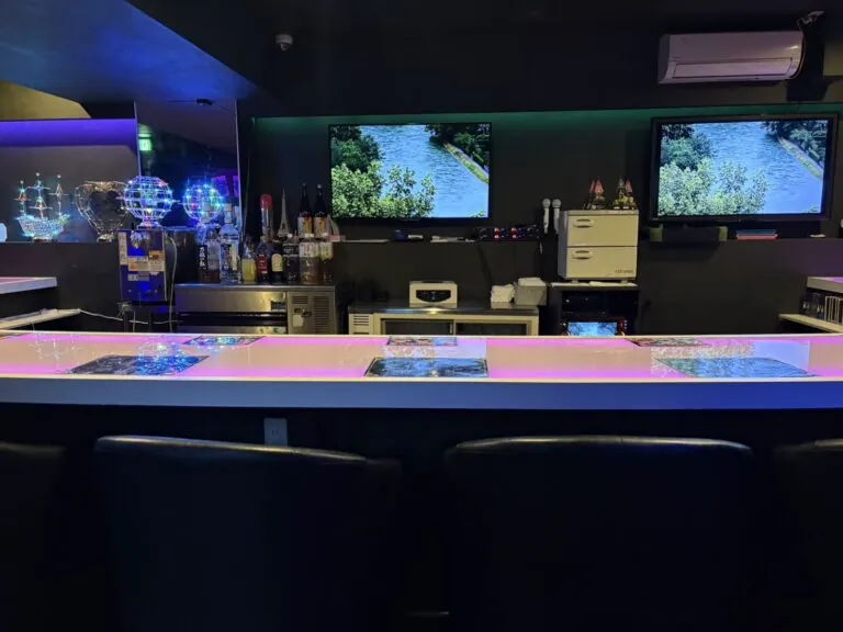 松戸　ルナの店内