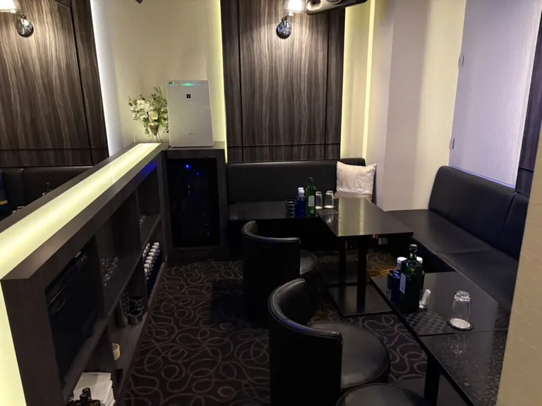 所沢　バビロンの店内