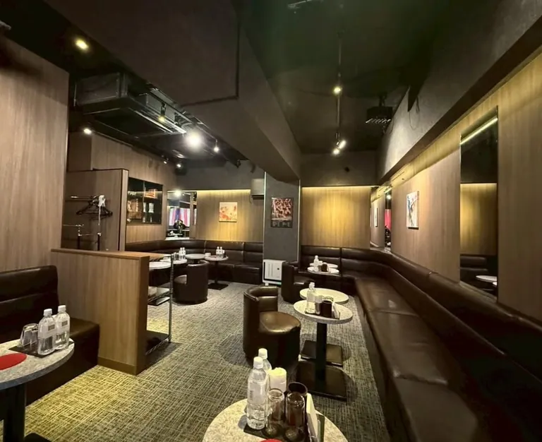 グランクラスの店内