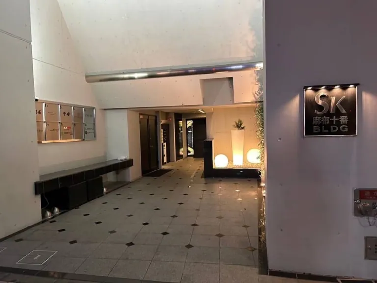 華遊城 (カユウジョウ)の店内