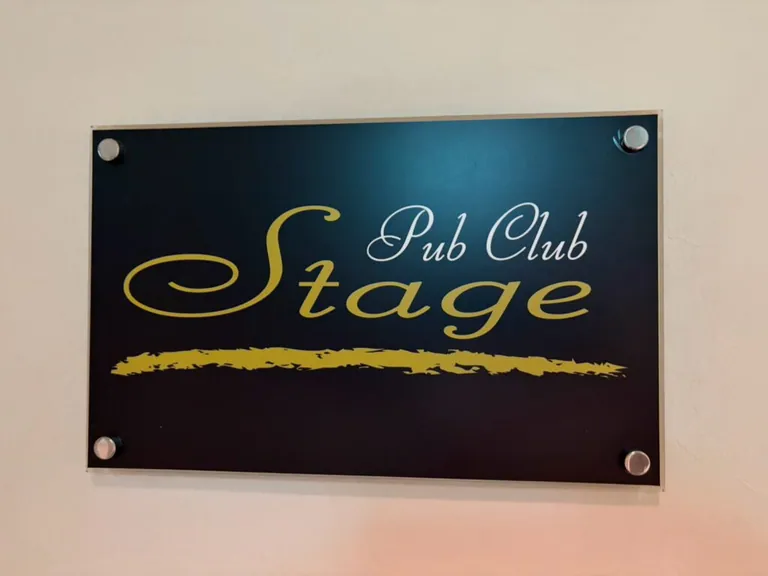 ステージの店内