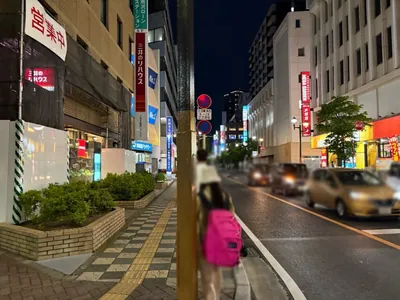 所沢　バビロンへの道順 4／6：渡ったら右折します。