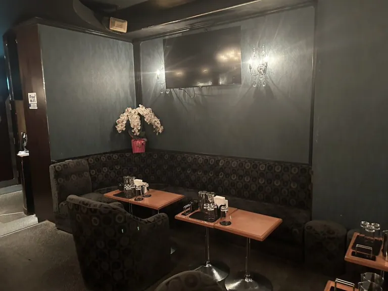 エムズ （M’s）の店内