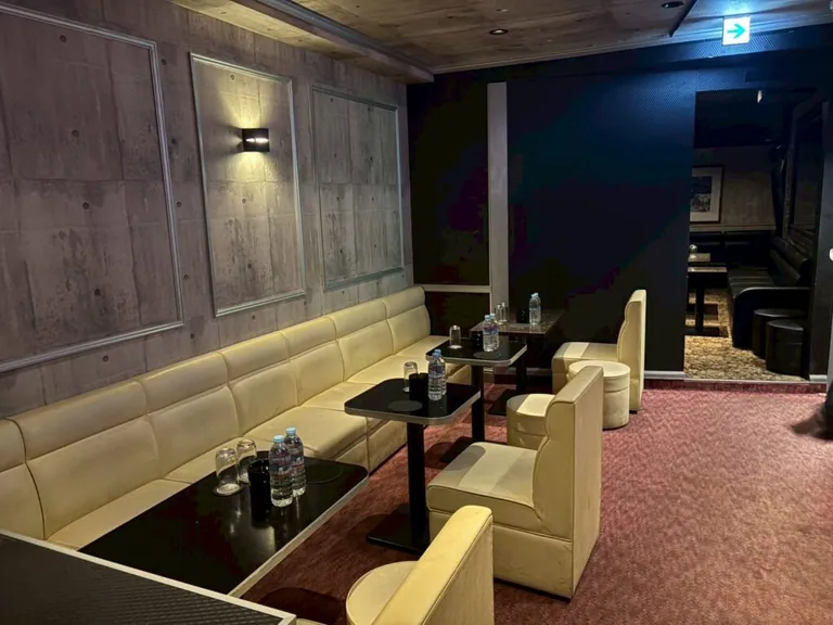 レインの店内