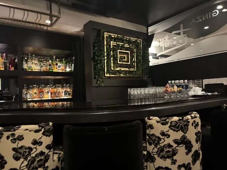 志都 （しと）の店内