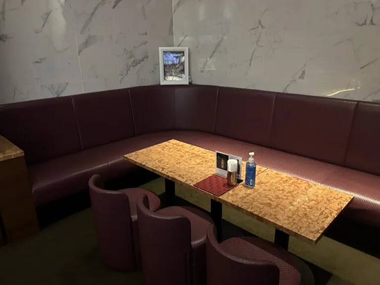 クラッシーの店内