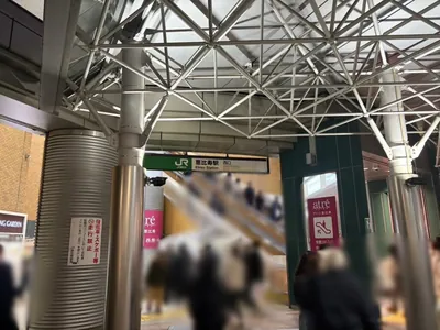 ペガサスへの道順 1／11：「恵比寿駅」西口を出ます。