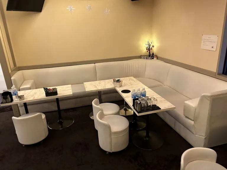 エスの店内