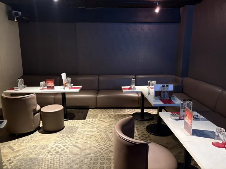 ロジャーの店内