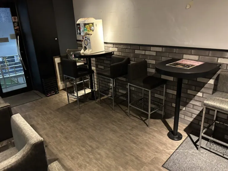 ラメンバーの店内