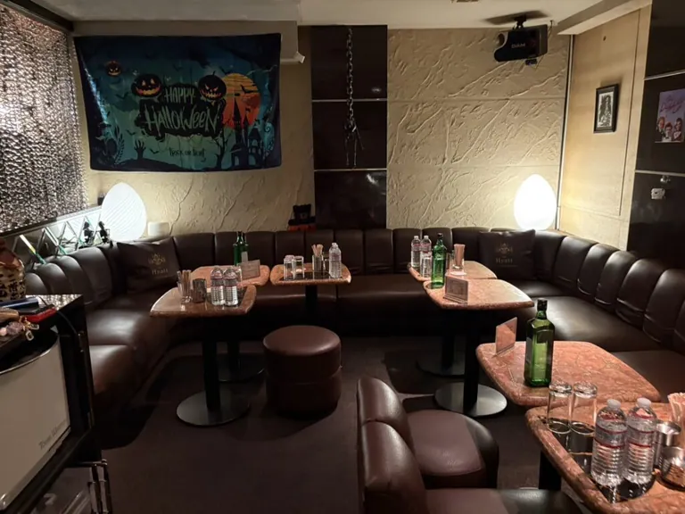 ハイアット朝の店内