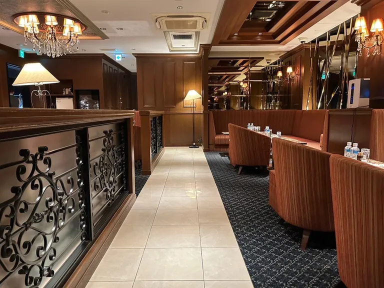 ピクシーの店内