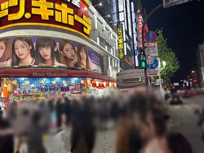 るーじゅ （ルージュ）への道順 5／17：横断歩道を渡ったら右折します。