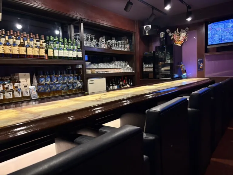 粋 （スイ）の店内