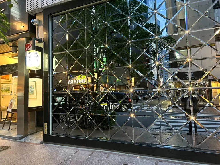 アムールの店内