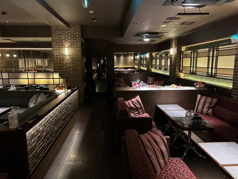 神田茶屋 （カンダチャヤ）の店内