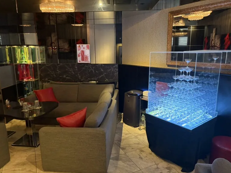 ブリリアントクラブの店内